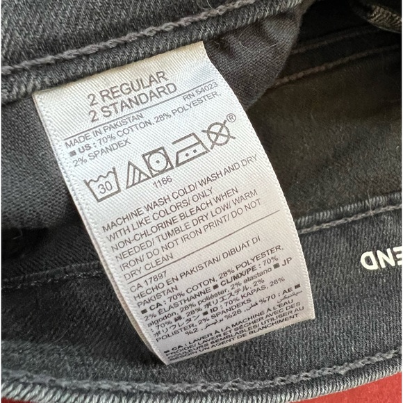 2 OLD NAVY Boyfriend Shorts soft factory faded black cuffed hem comfy stretch - Picture 2 of 5